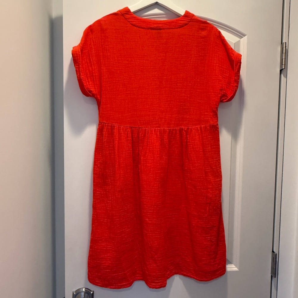 Universal Thread Bright Red V-Neck Top - Picture 2 of 9